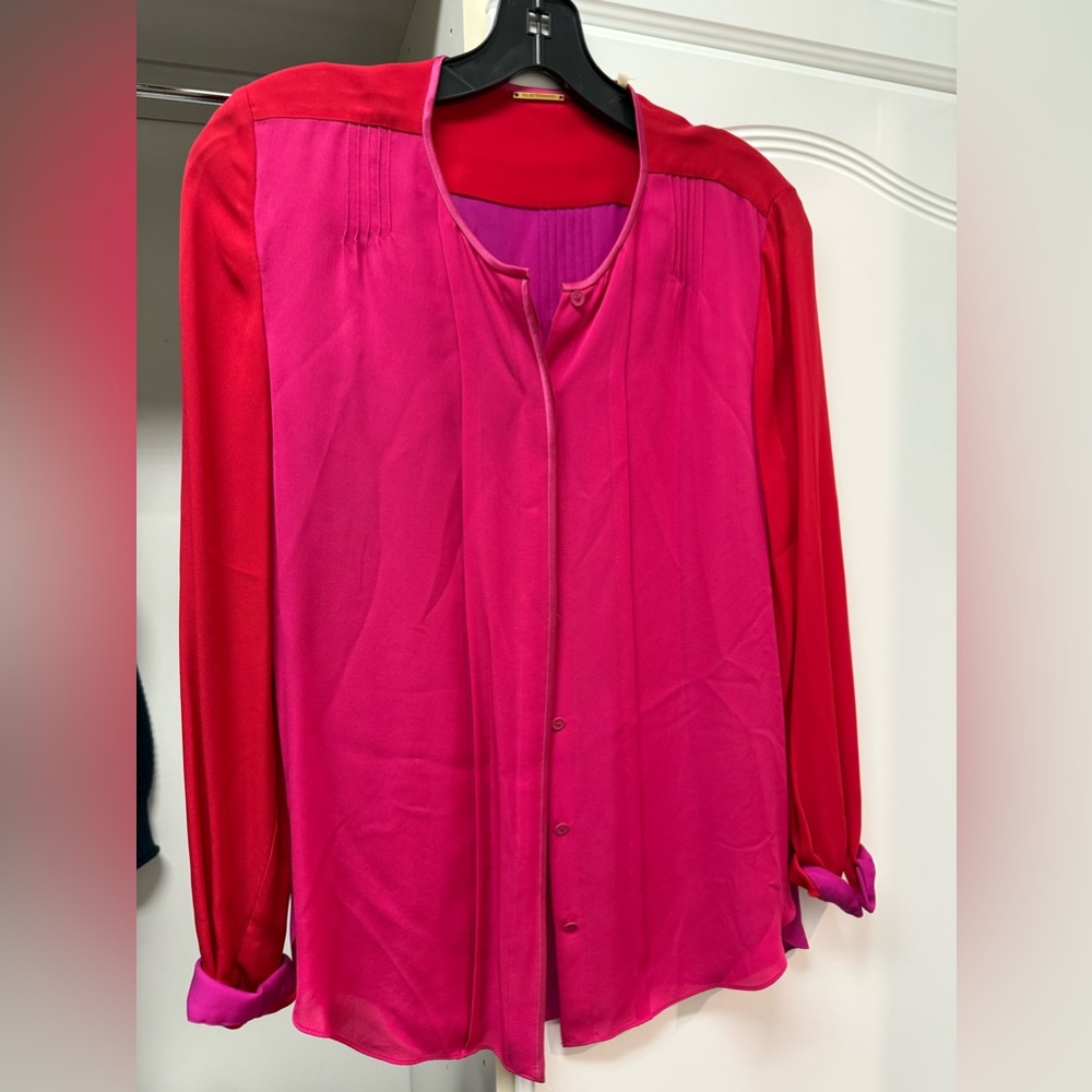 Elie Tahari button down blouse